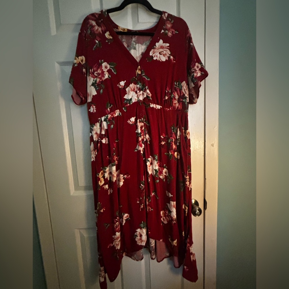 Torrid size 2 red floral shark bite dress